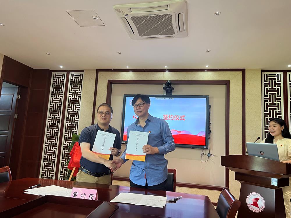 0721bed3f1684f358310eb3b66d96ef3.jpg 0721bed3f1684f358310eb3b66d96ef3.jpg